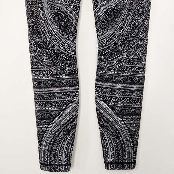 Lululemon Entwined Wunder Under High Rise Tight - Picture 8 of 9